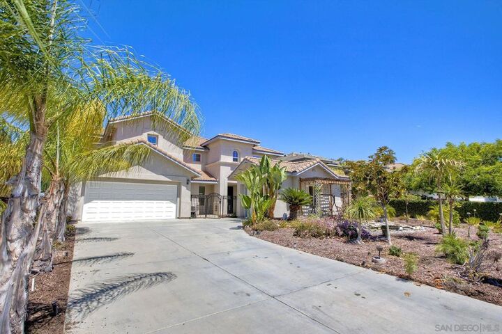 Property Photo: 23394 Blue Gardenia Ln CA 92562