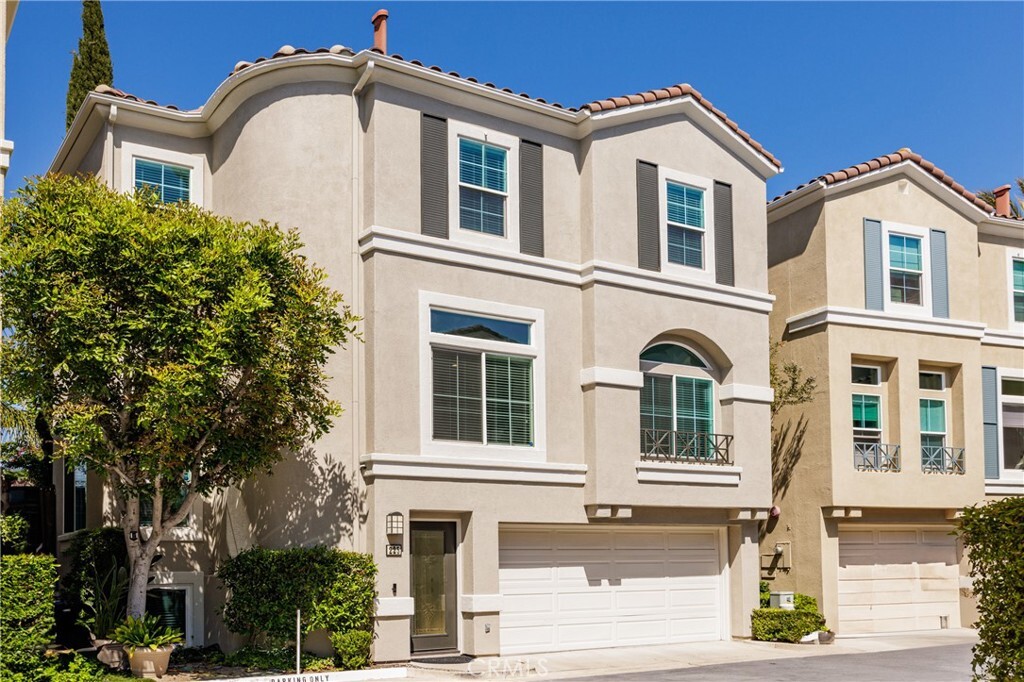 Property Photo:  225 Montana Del Lago Drive  CA 92688 