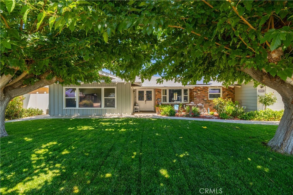 Property Photo: 26060 Fiesta Place CA 92544