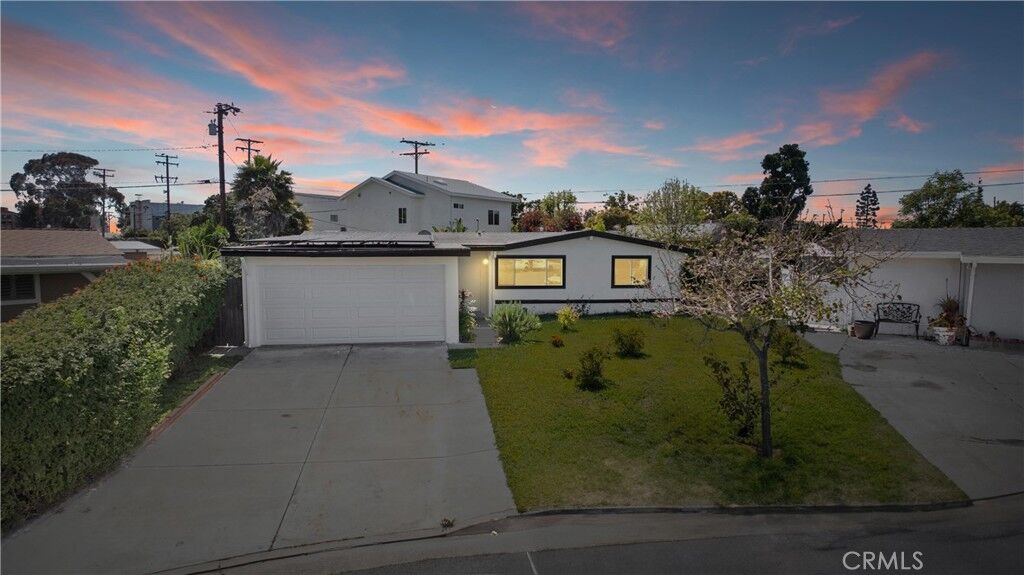 Property Photo:  1929 Arnold Avenue  CA 92627 