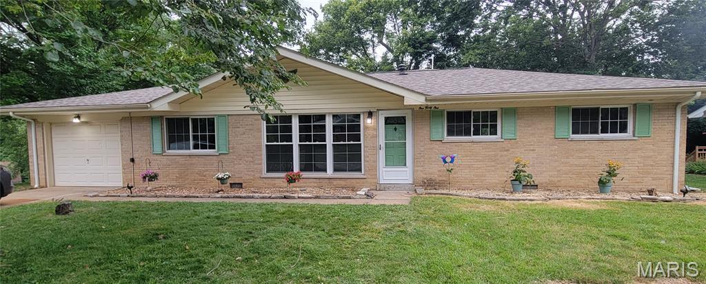 141 Sunny Slope Drive  Belleville IL 62221 photo