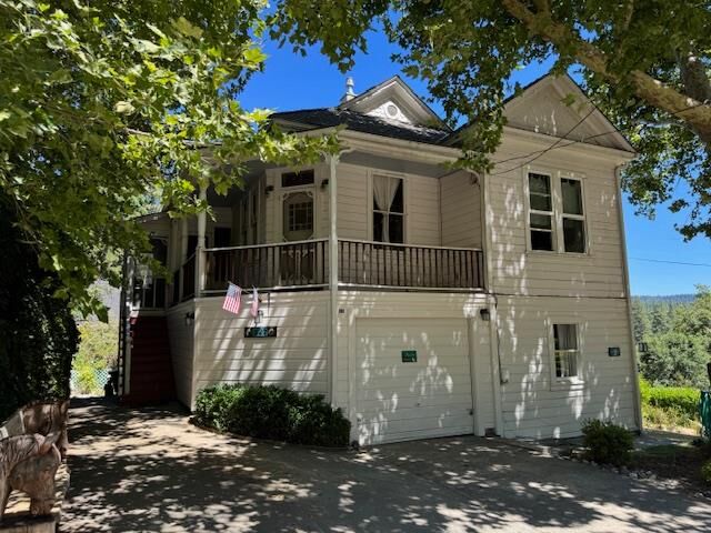 327 Drummond Street  Nevada City CA 95959 photo