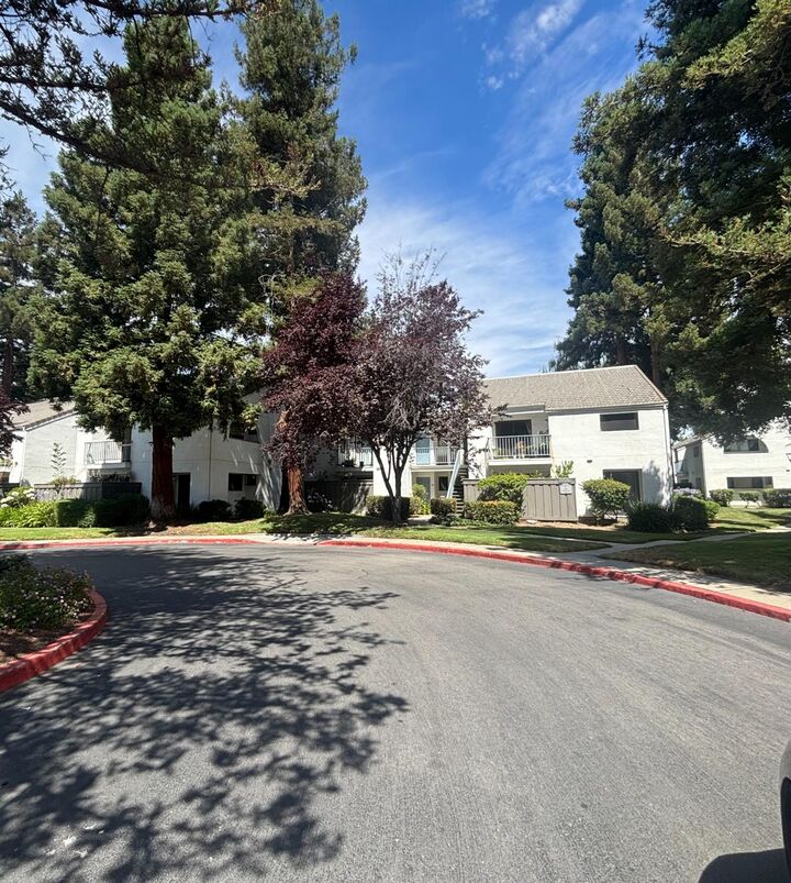 Property Photo: 1055 N Capitol Avenue 180 CA 95133