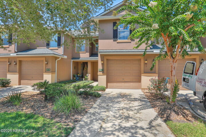 Property Photo: 3875 Buckthorne Drive C FL 32065