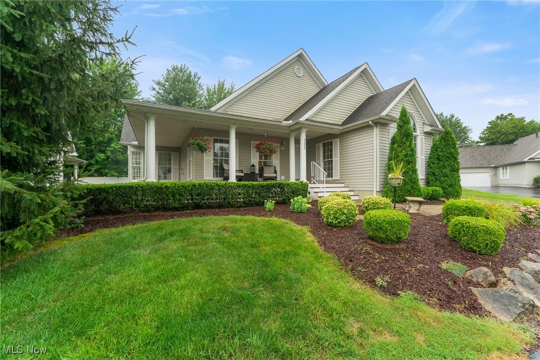 Property Photo:  5200 Nashua Drive  OH 44515 