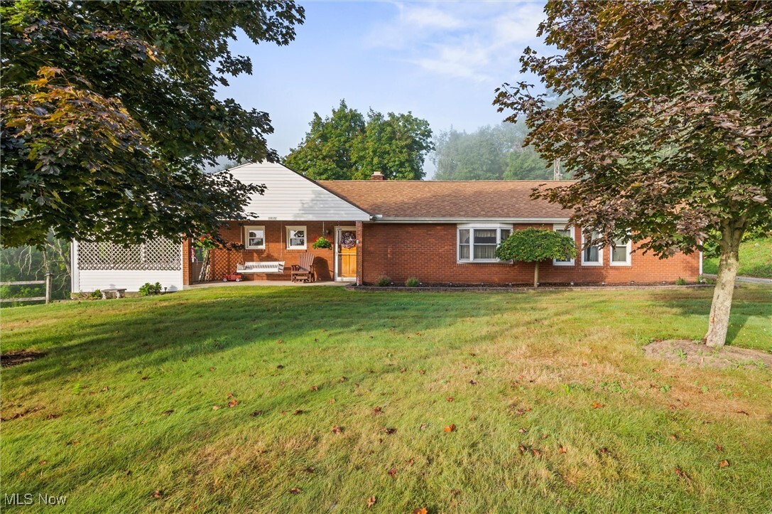 Property Photo:  1915 State Route 344  OH 44460 