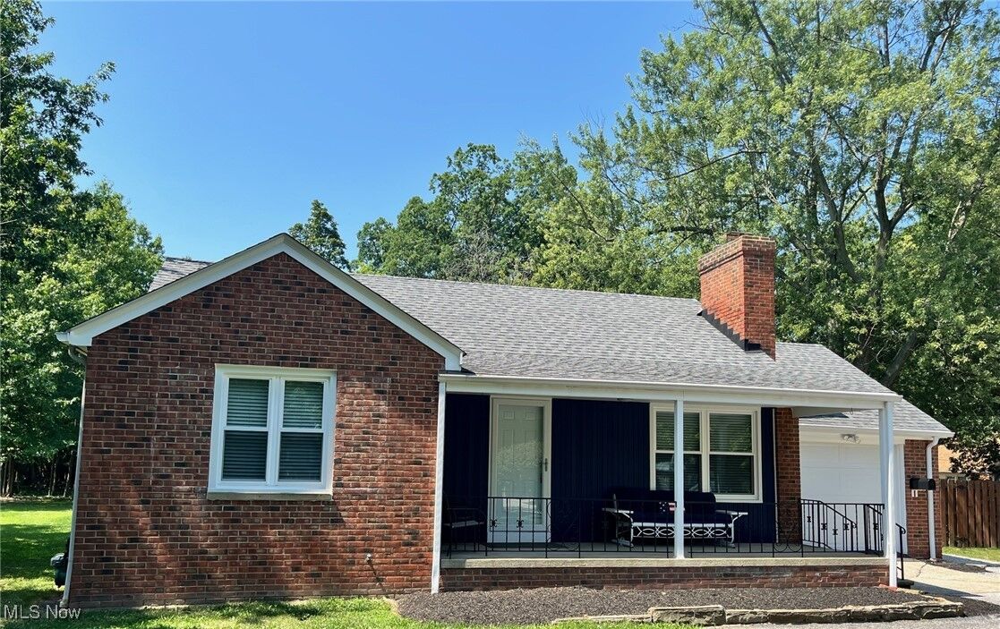 Property Photo:  852 Lloyd Road  OH 44092 