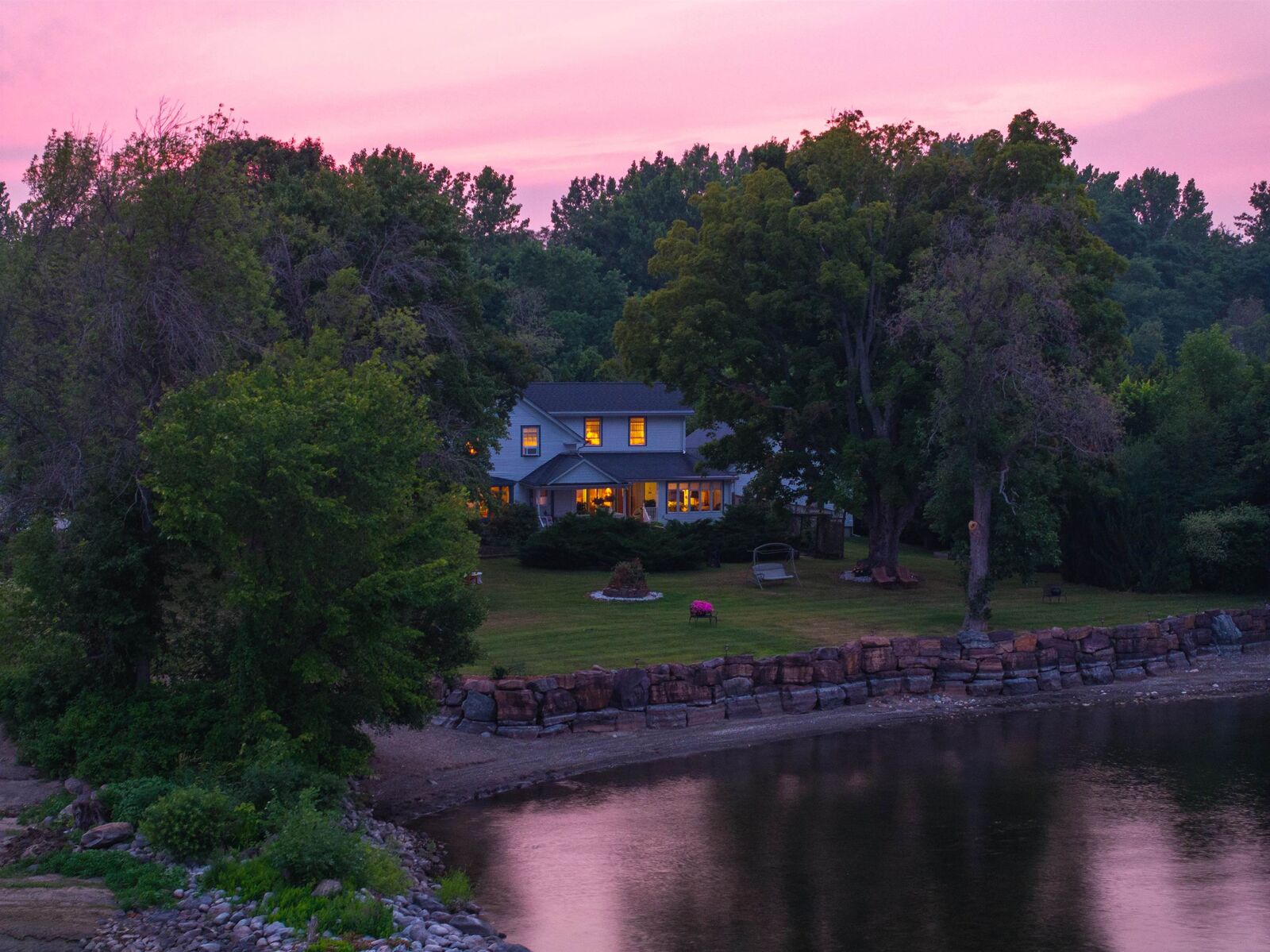 Property Photo: 283 North End Road East VT 05747
