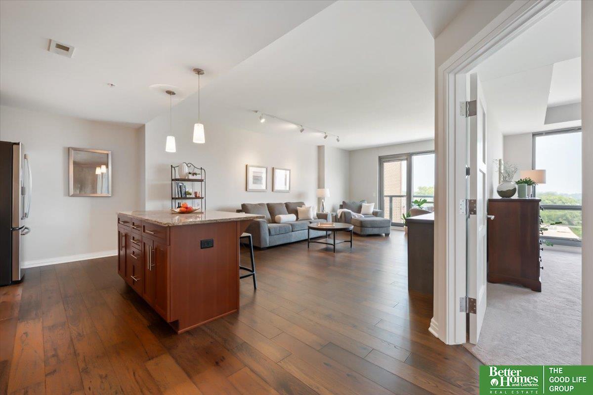 Property Photo:  3201 S Dodge Court 5510  NE 68131 