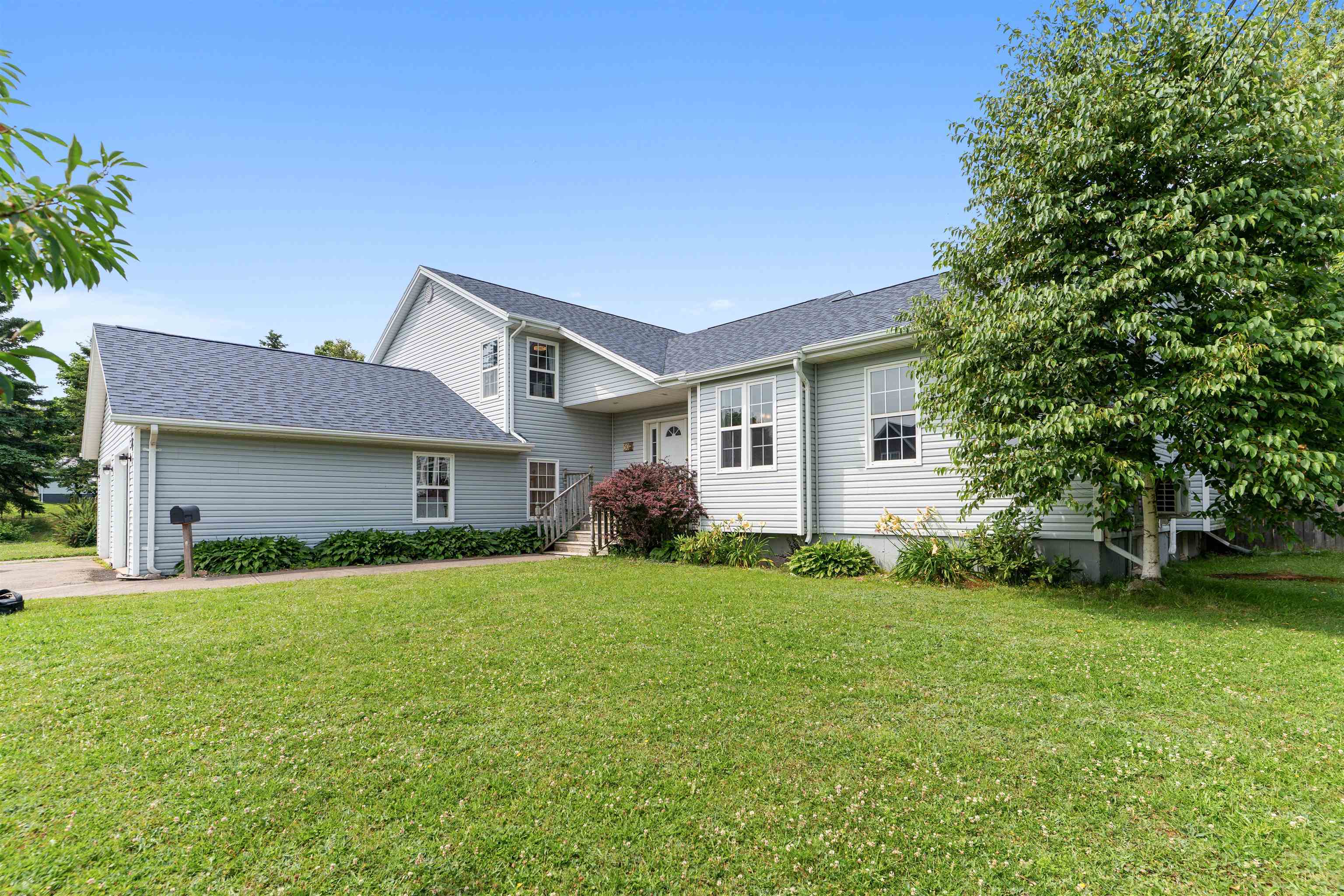 Property Photo:  50 Century Court  PE C1N 6N6 
