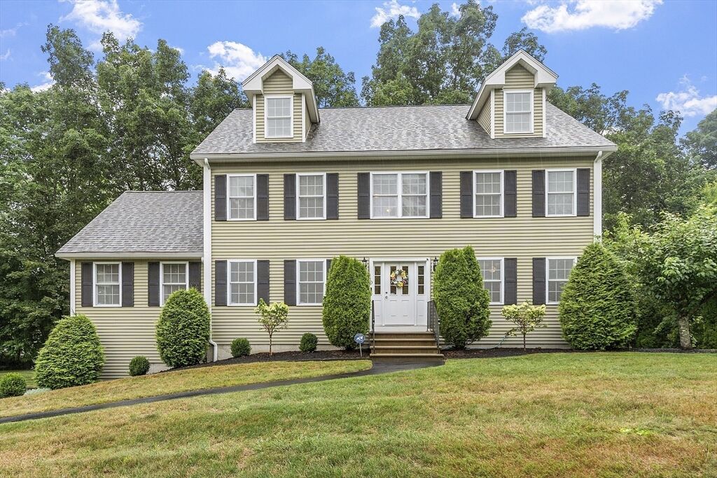 Property Photo: 10 Kristine Lane MA 01832
