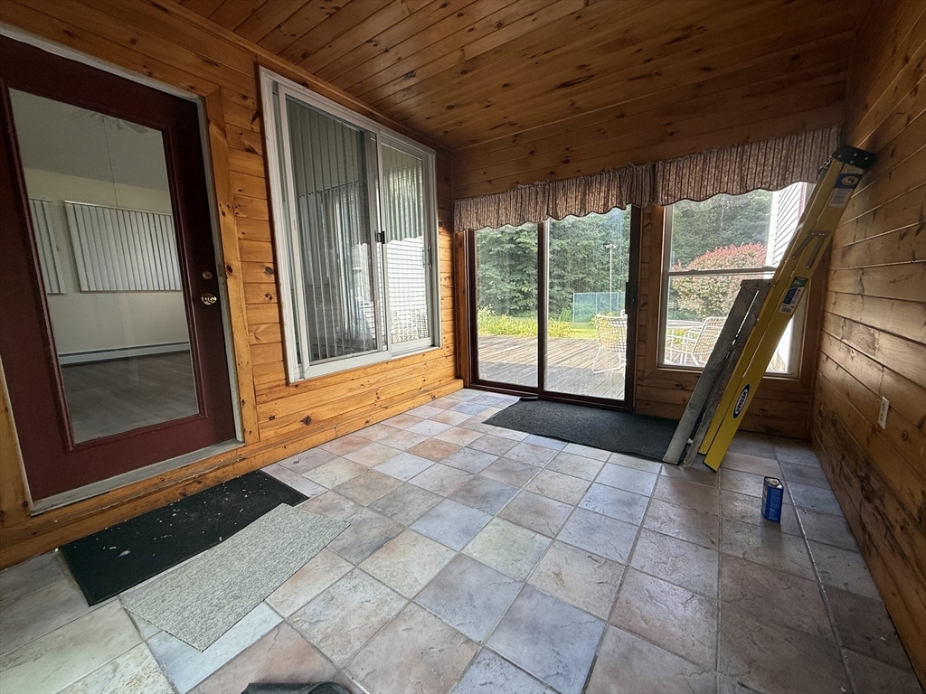 Property Photo: 40 Pleasant St 1 MA 01462
