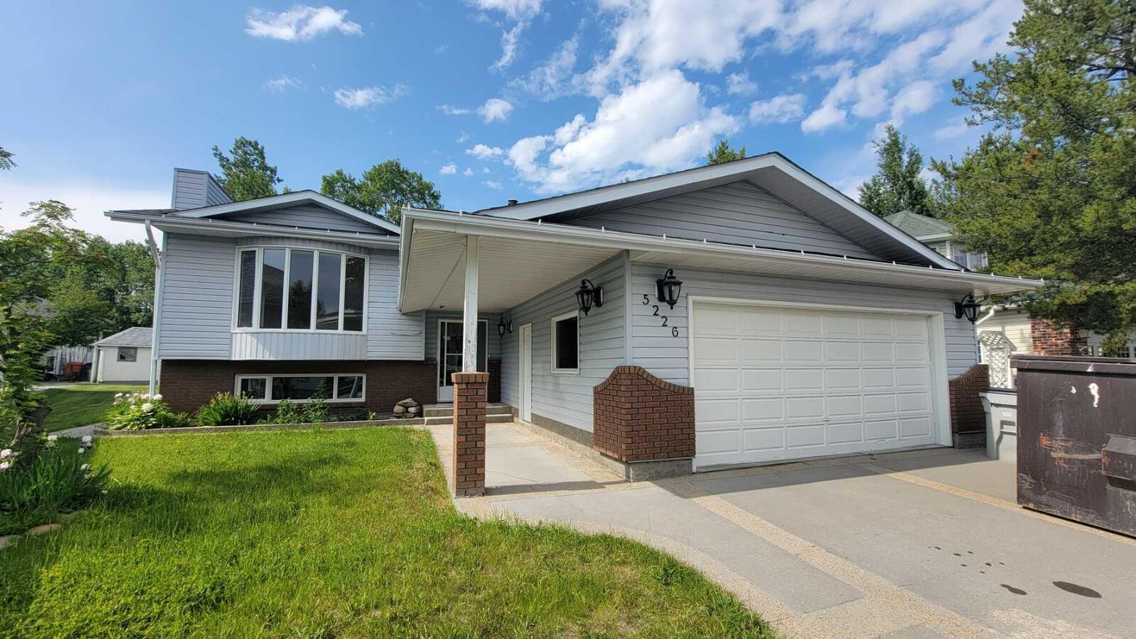 Property Photo:  5226 18 Avenue  AB T7E 1G9 