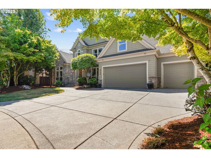 Property Photo: 2720 NW 30th Cir WA 98607