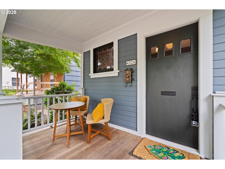 Property Photo: 4326 NE 6th Ave OR 97211