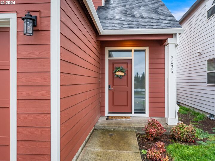 Property Photo: 7035 SE Alberta St OR 97206