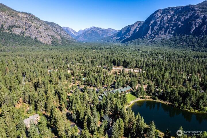 Property Photo:  33  Freestone Lake Drive  WA 98833 