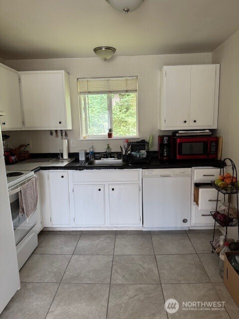 Property Photo:  315 W Woodworth Street  WA 98284 