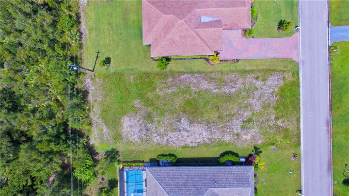 Property Photo: 2642 Conifer Drive FL 34951