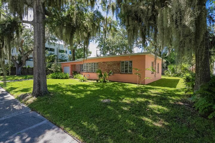 Property Photo: 4 Court Louise FL 32084