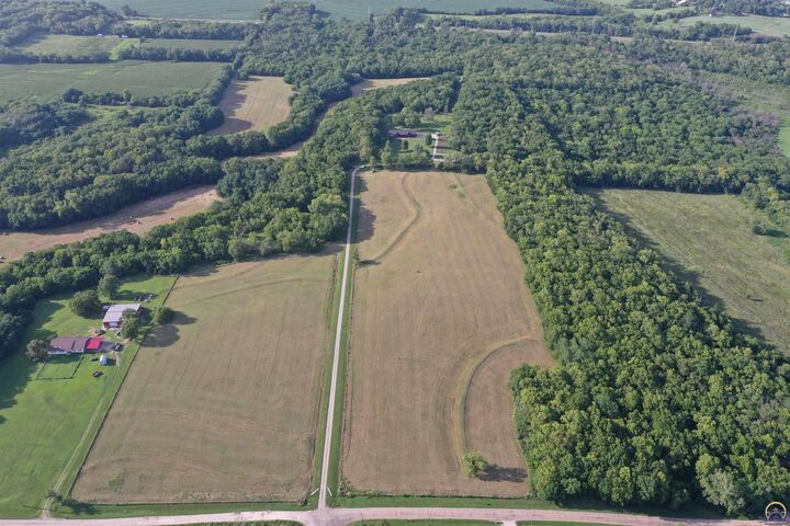 Property Photo: 0001 Comanche Rd KS 66512