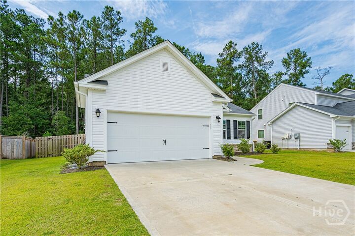 Property Photo:  318 Serengeti Boulevard  GA 31322 
