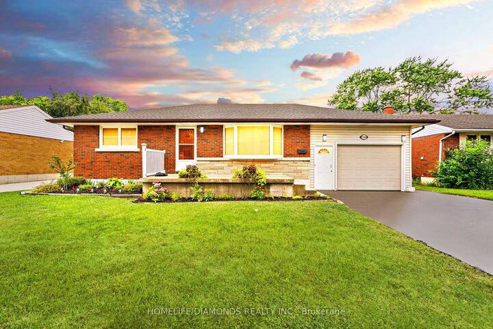Property Photo: 7305 Merritt Avenue ON L2G 5C3