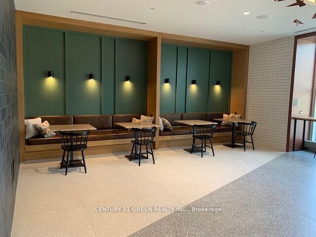 Property Photo: 2495 Eglinton Avenue 1103 ON L5M 2T2