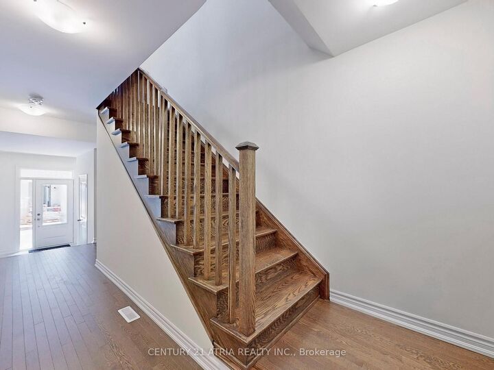 Property Photo: 12 Gunton Street ON L4G 4A9