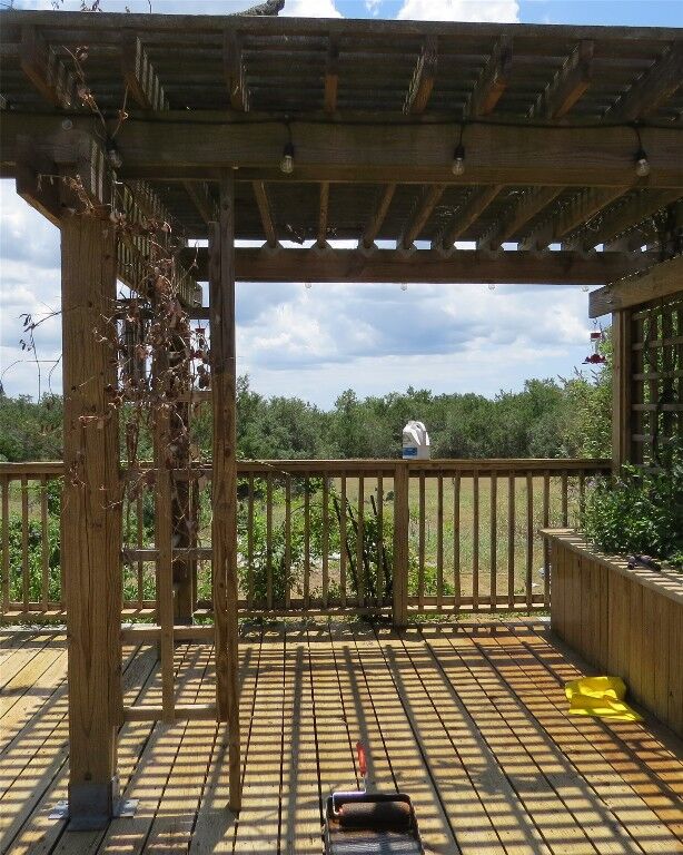Property Photo:  300 Oak Springs Drive  TX 78620 