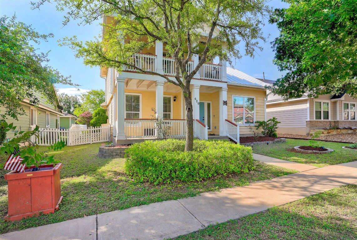 Property Photo: 420 Hogan TX 78640