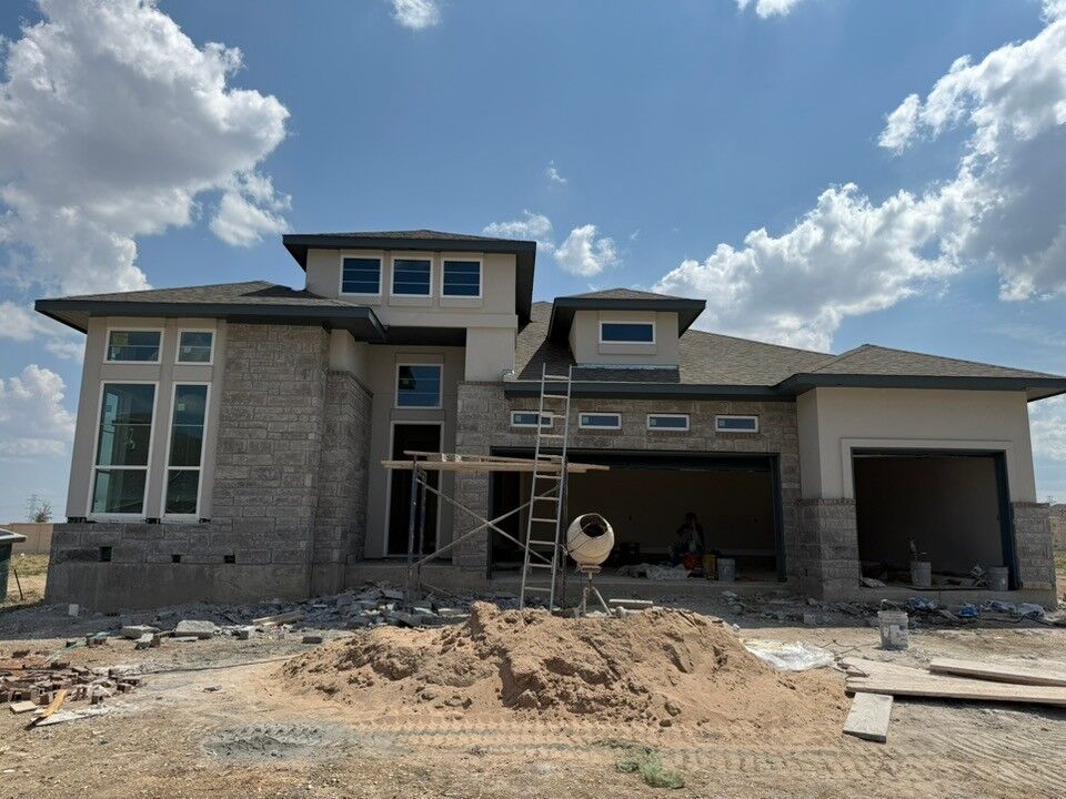 Property Photo:  19621 Helens Catch Drive  TX 78660