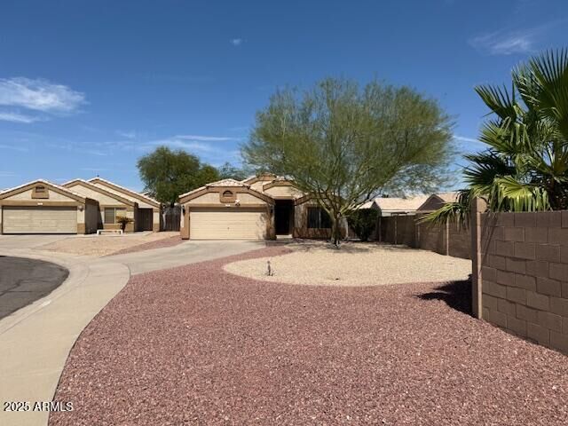 Property Photo:  1919 S Valley Drive  AZ 85120 