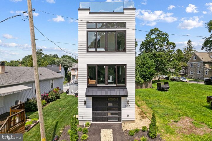 Property Photo: 203 Church St PA 19087