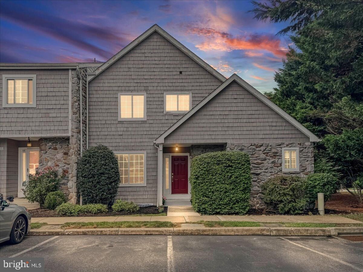 Property Photo:  56 Constitution Court  PA 19087 