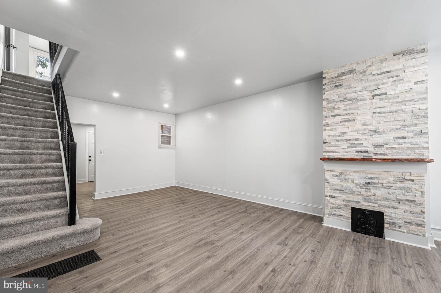 Property Photo:  1232 W Sergeant Street  PA 19133 
