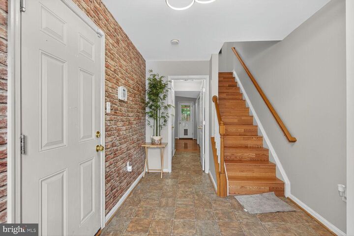 Property Photo:  11082 Clovertree Court  VA 20109 