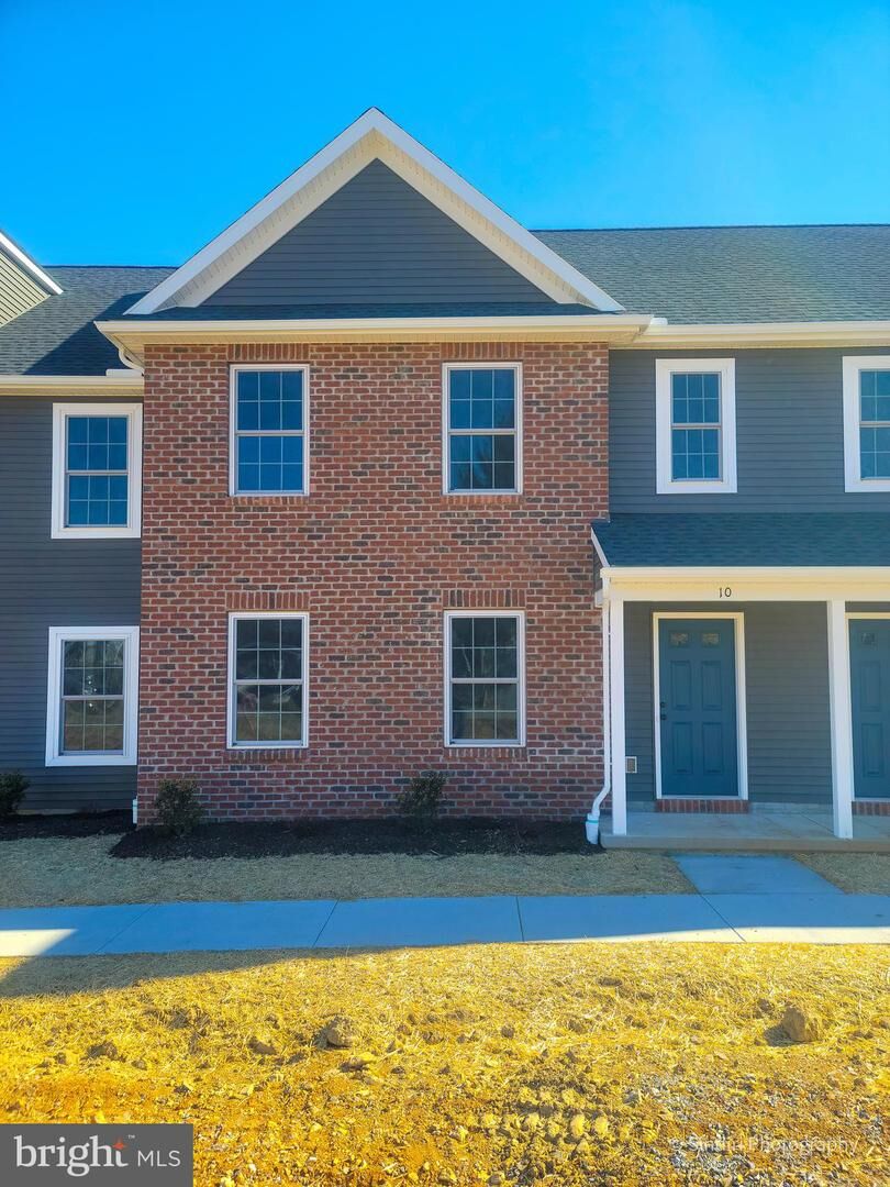 Property Photo: 10 Skip Lane PA 17013