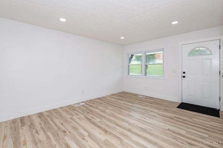 Property Photo: 2400 Mack Road OH 45014