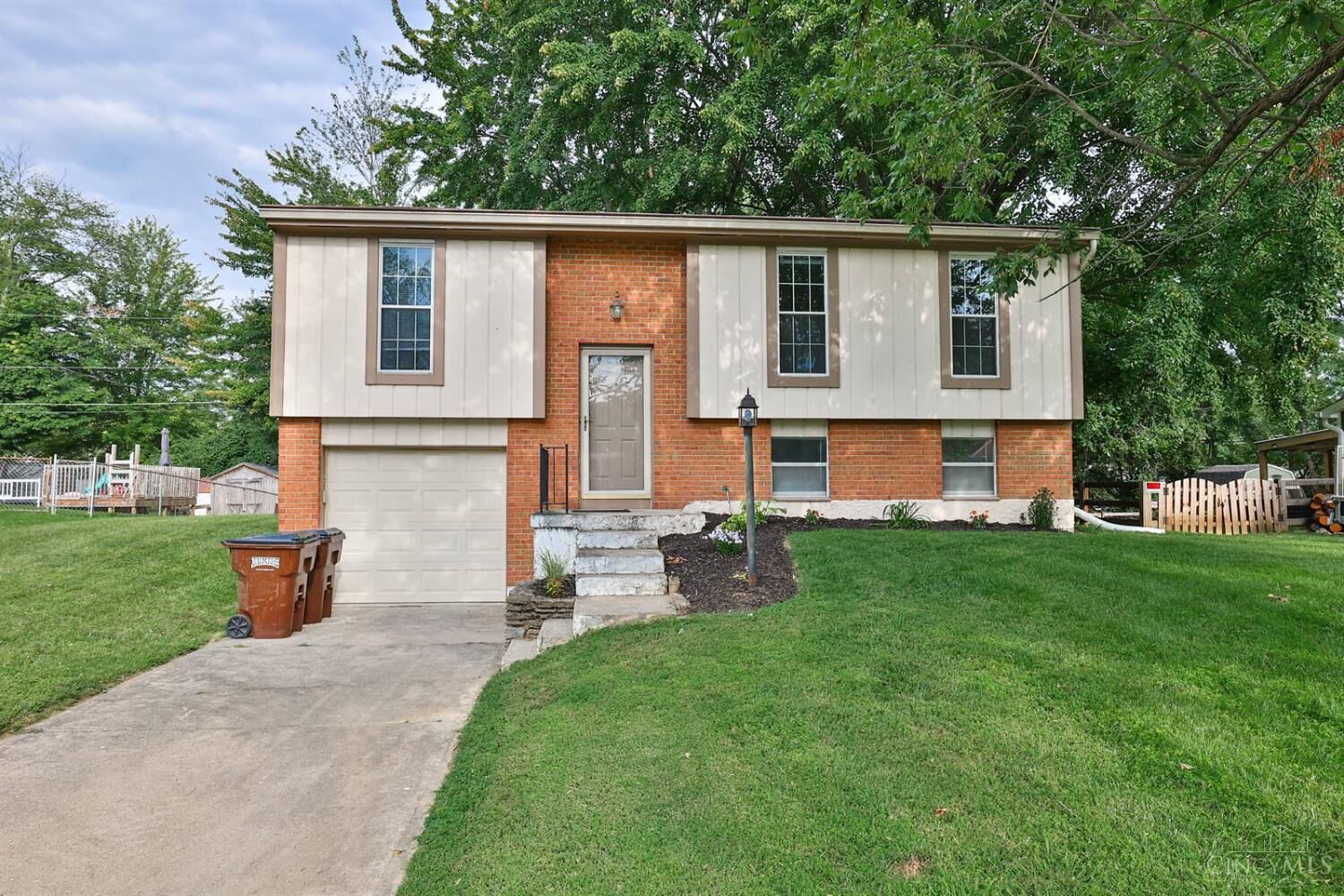 Property Photo:  4569 Eldywood Lane  OH 45103 