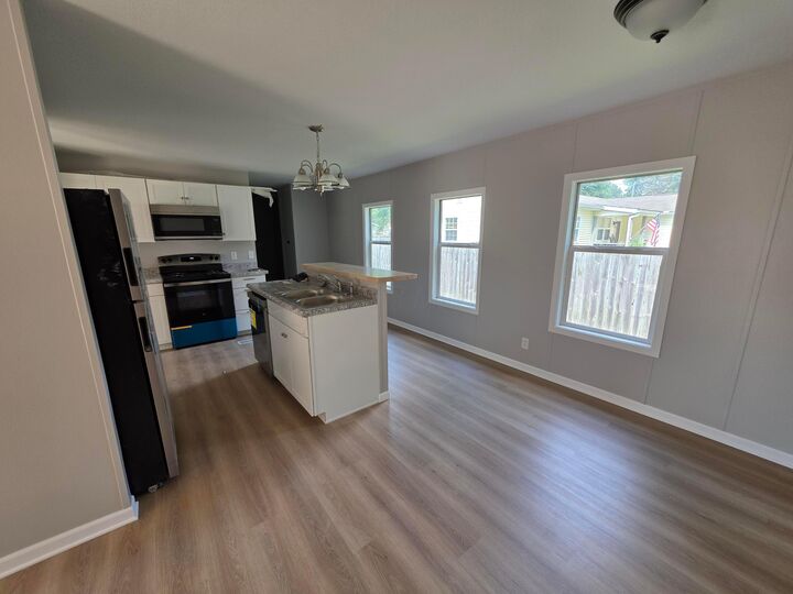 Property Photo: 423 Douglas Street OH 43315