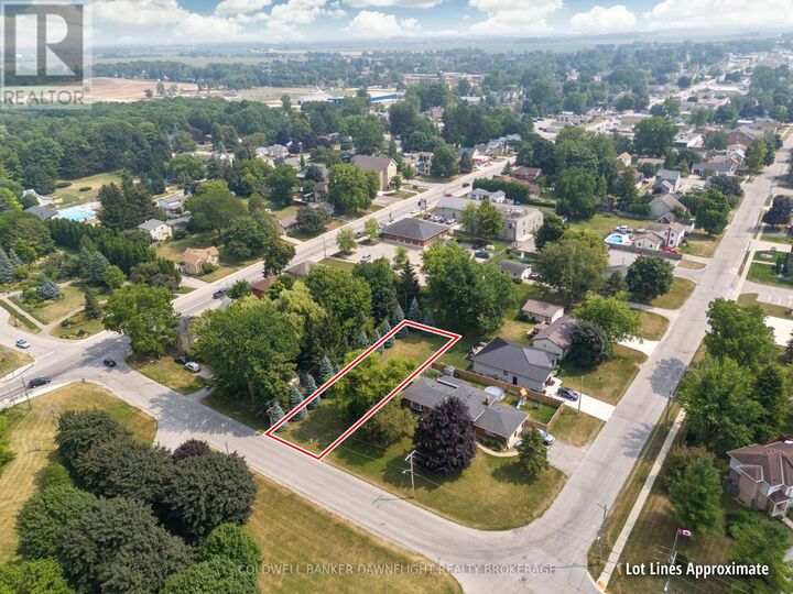 Photo de la propriété:  Church Street  ON N0M 1S2 