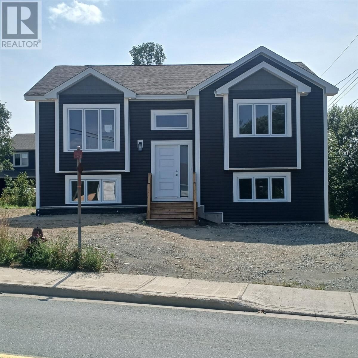 Property Photo:  202 Fowlers Rd Road  NL A1X 0B2 