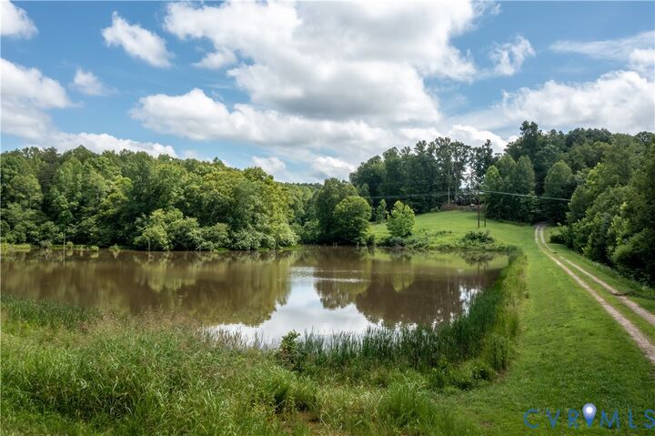 Property Photo:  196 Fox Hill Road  VA 23966 