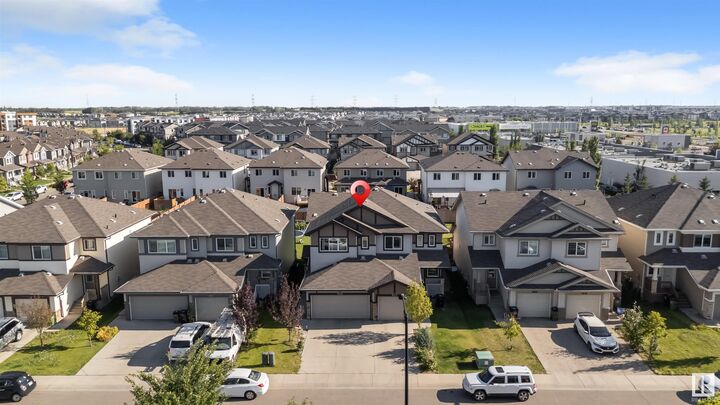 Property Photo: 1415 26 Avenue NW AB T6T 0W1