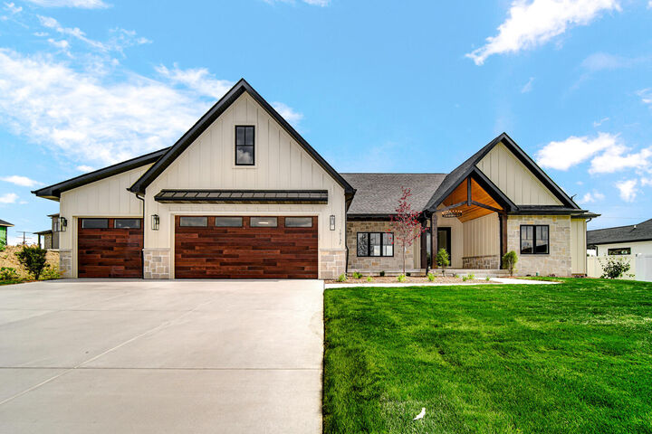 10137 Lakeview  St. John IN 46373 photo