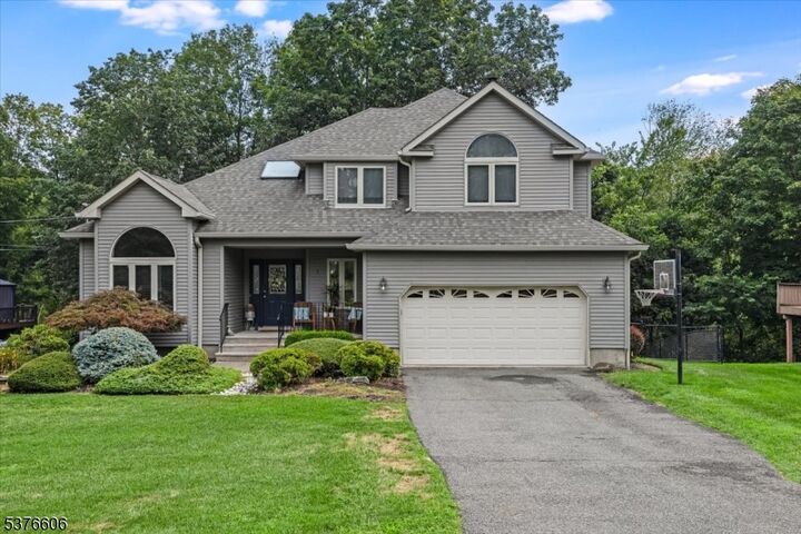 5 W Elro Dr  Jefferson Twp. NJ 07438 photo