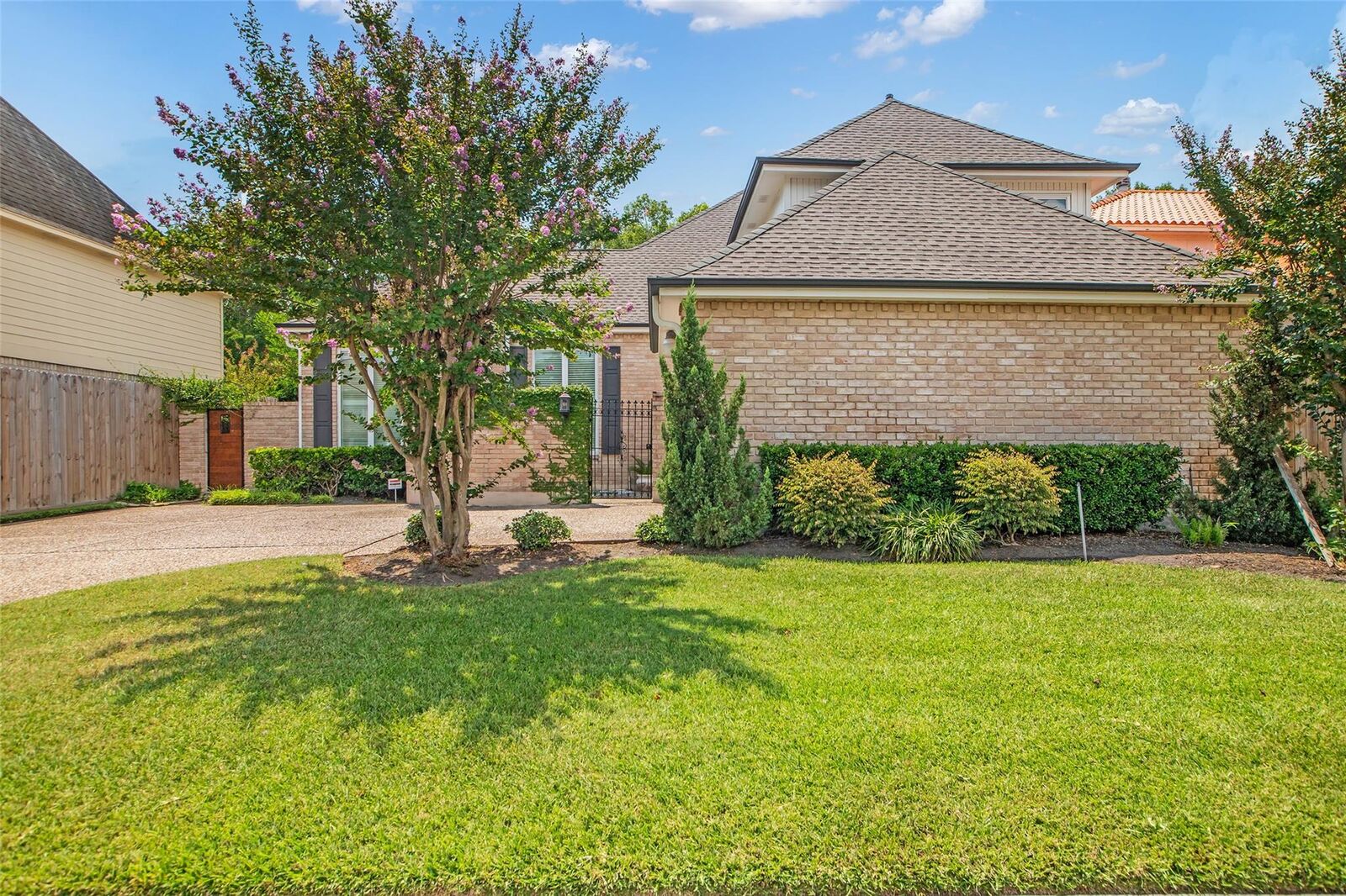Property Photo: 1246 Trace Drive TX 77077