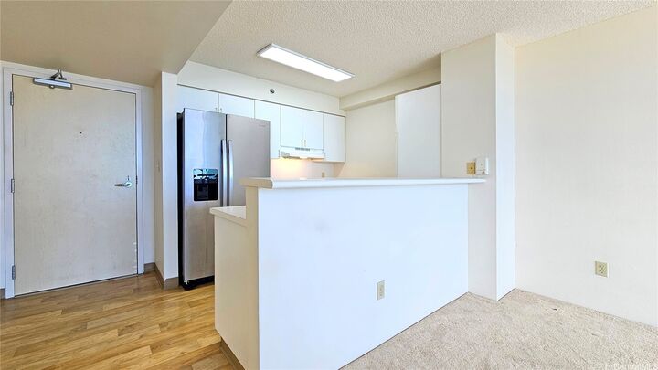 Property Photo: 215 N King Street 1605 HI 96817
