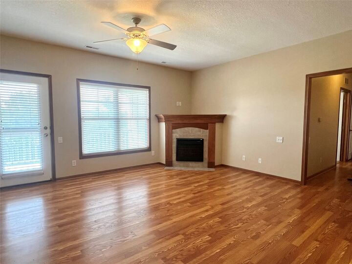 Property Photo:  2602 NE Oak Drive 6  IA 50021 